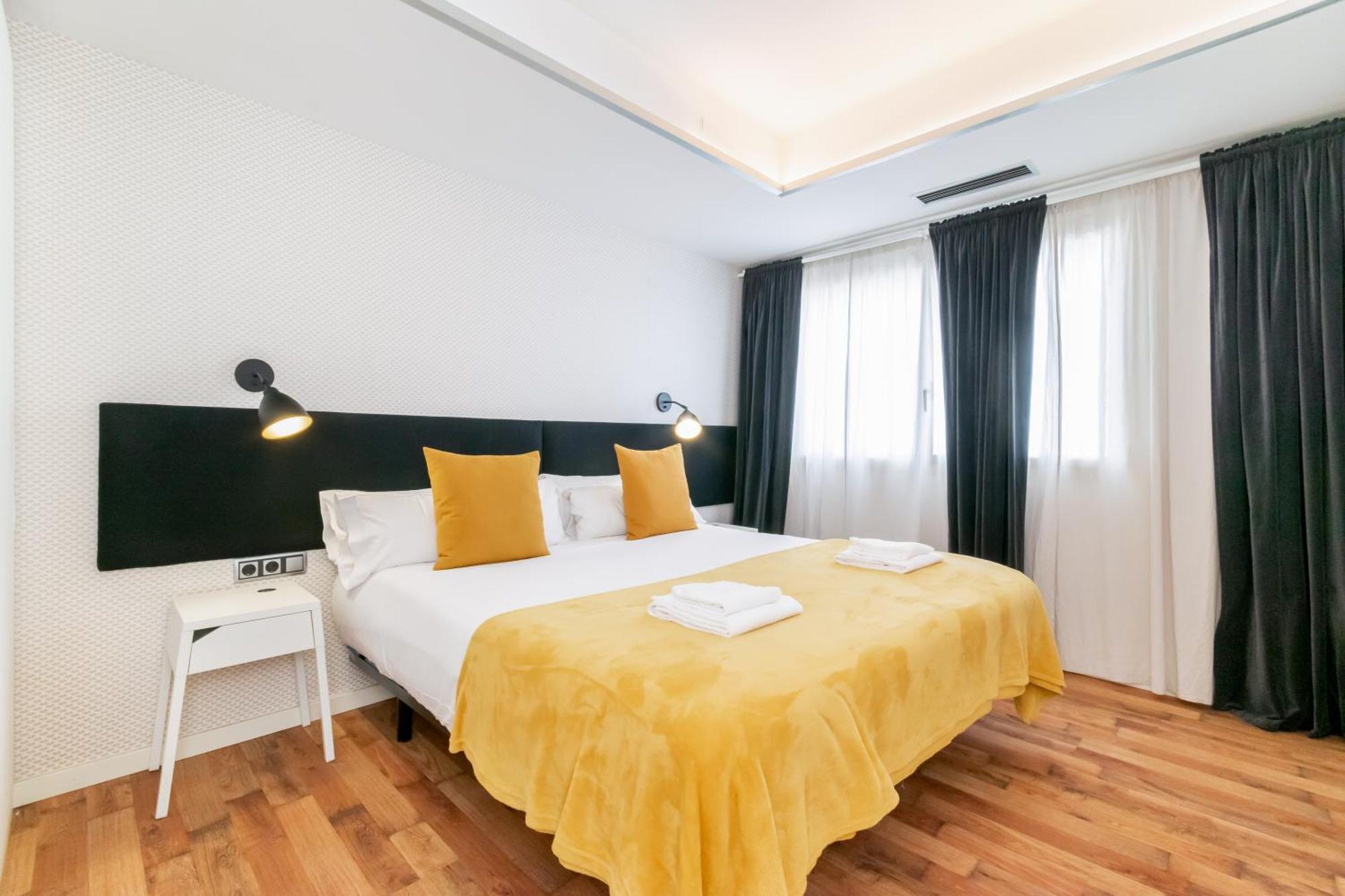 Unique Rentals - Placa Catalunya Central Apartments Barcelona Luaran gambar