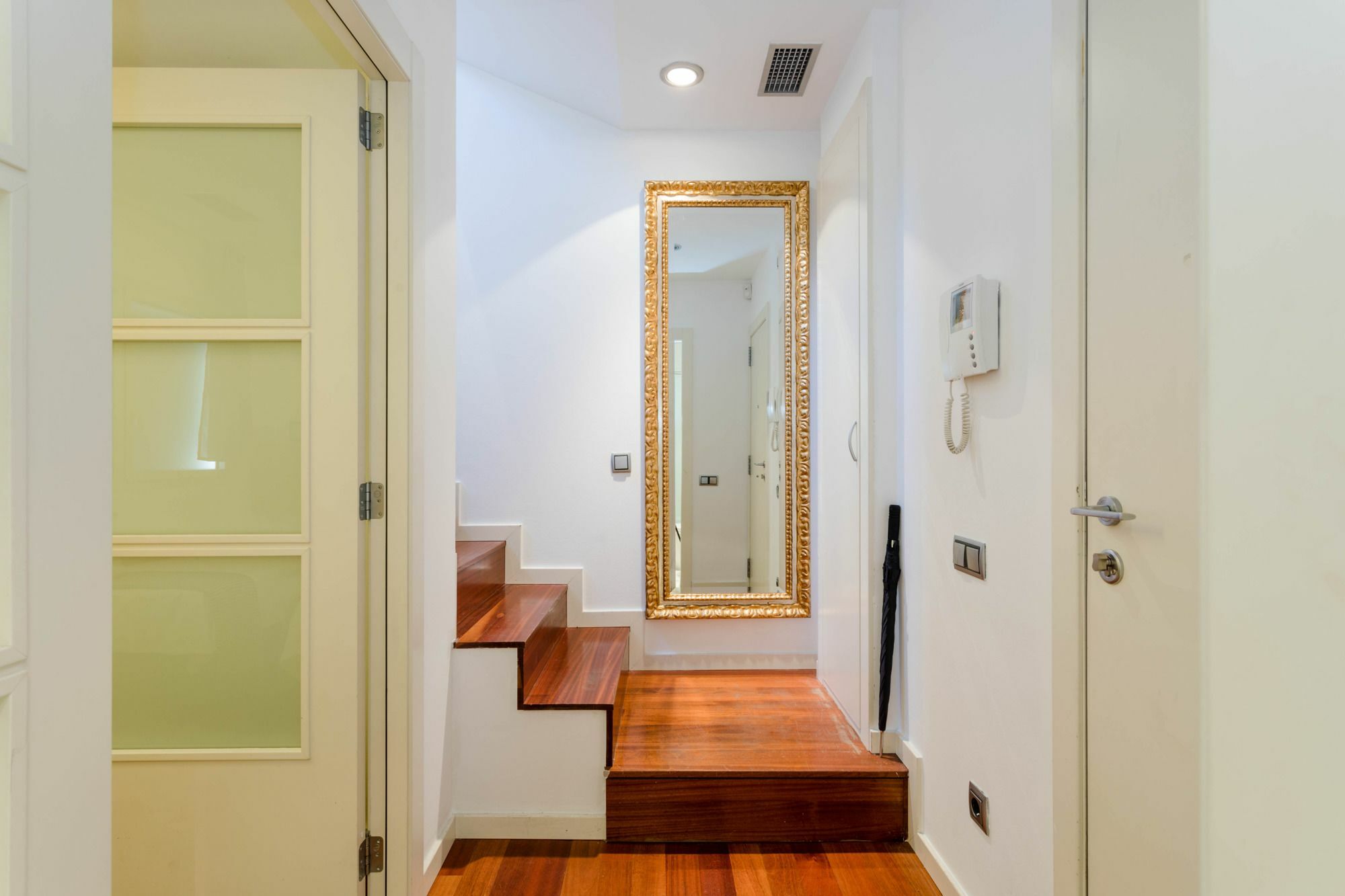 Unique Rentals - Placa Catalunya Central Apartments Barcelona Luaran gambar