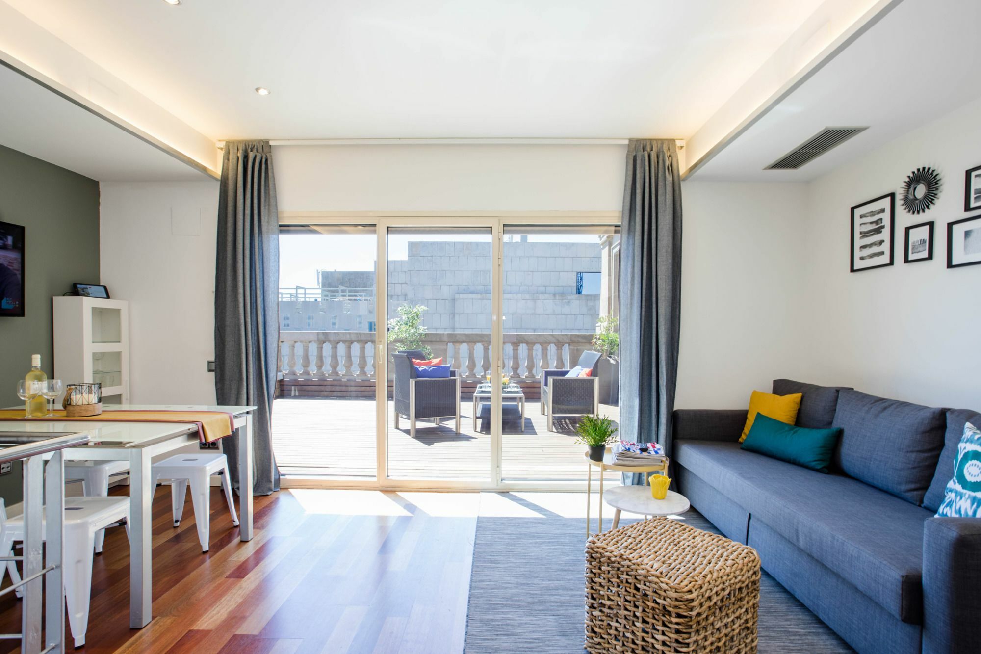 Unique Rentals - Placa Catalunya Central Apartments Barcelona Luaran gambar